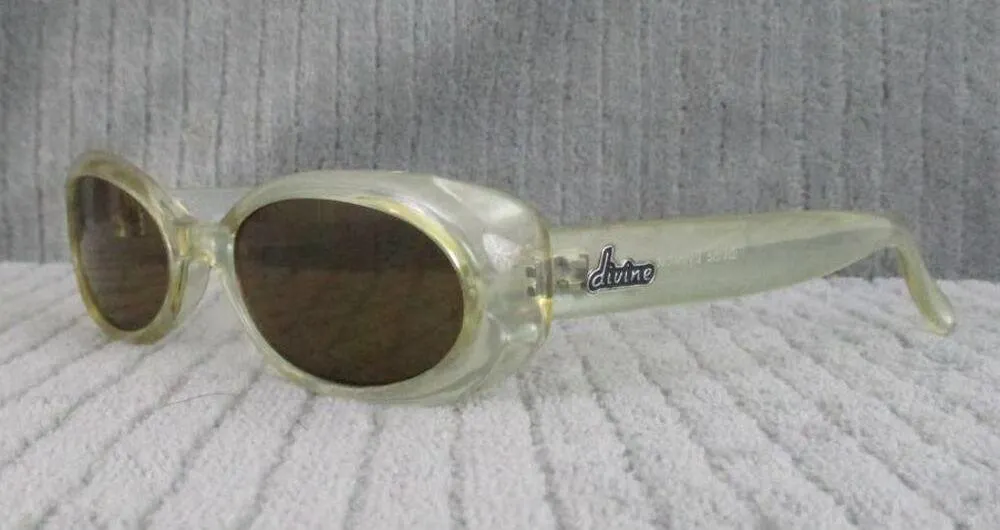 New Divine Eyewear Athena Pearl White / Amber Sunglasses - Image 2