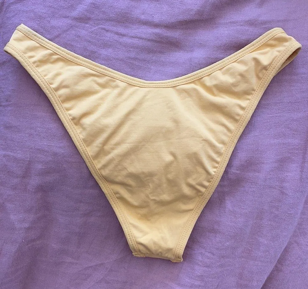 Lspace bitsy cut bottoms - Image 2