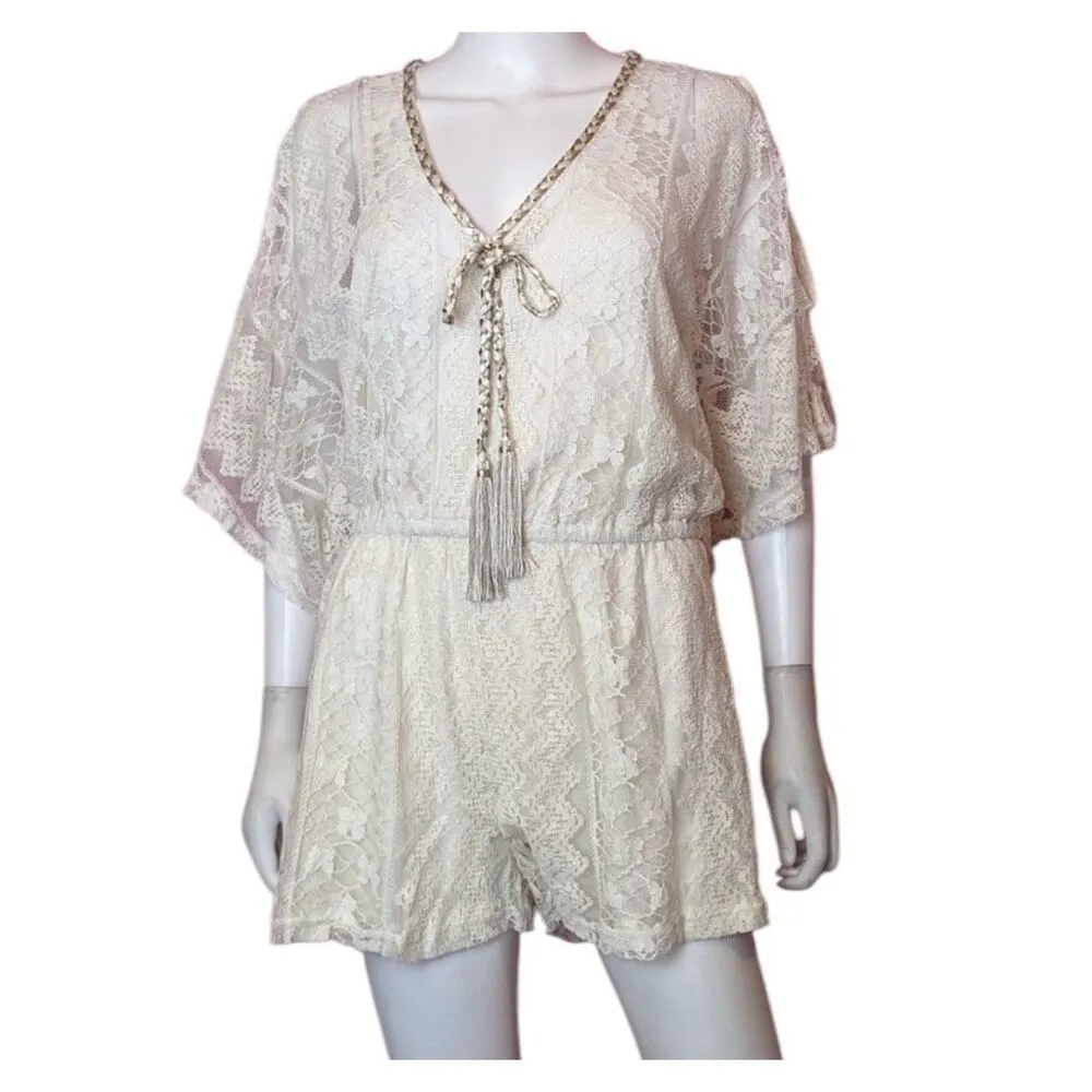 Venus ✨ Off White Lace Sz Medium Romper✨ - Image 4