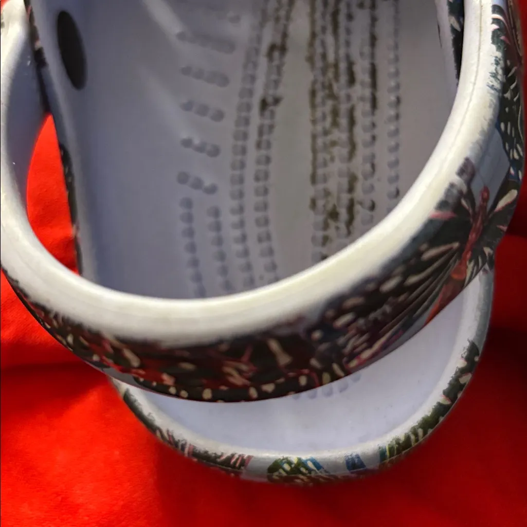 FINAL MARKDOWN CROCS Butterfly Shoes - Black and Pink 6 - Image 2