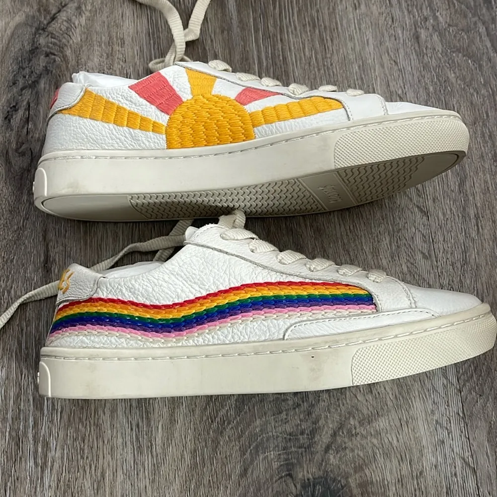 Soludos Rainbow Waves Sneakers Size 5 - Image 6