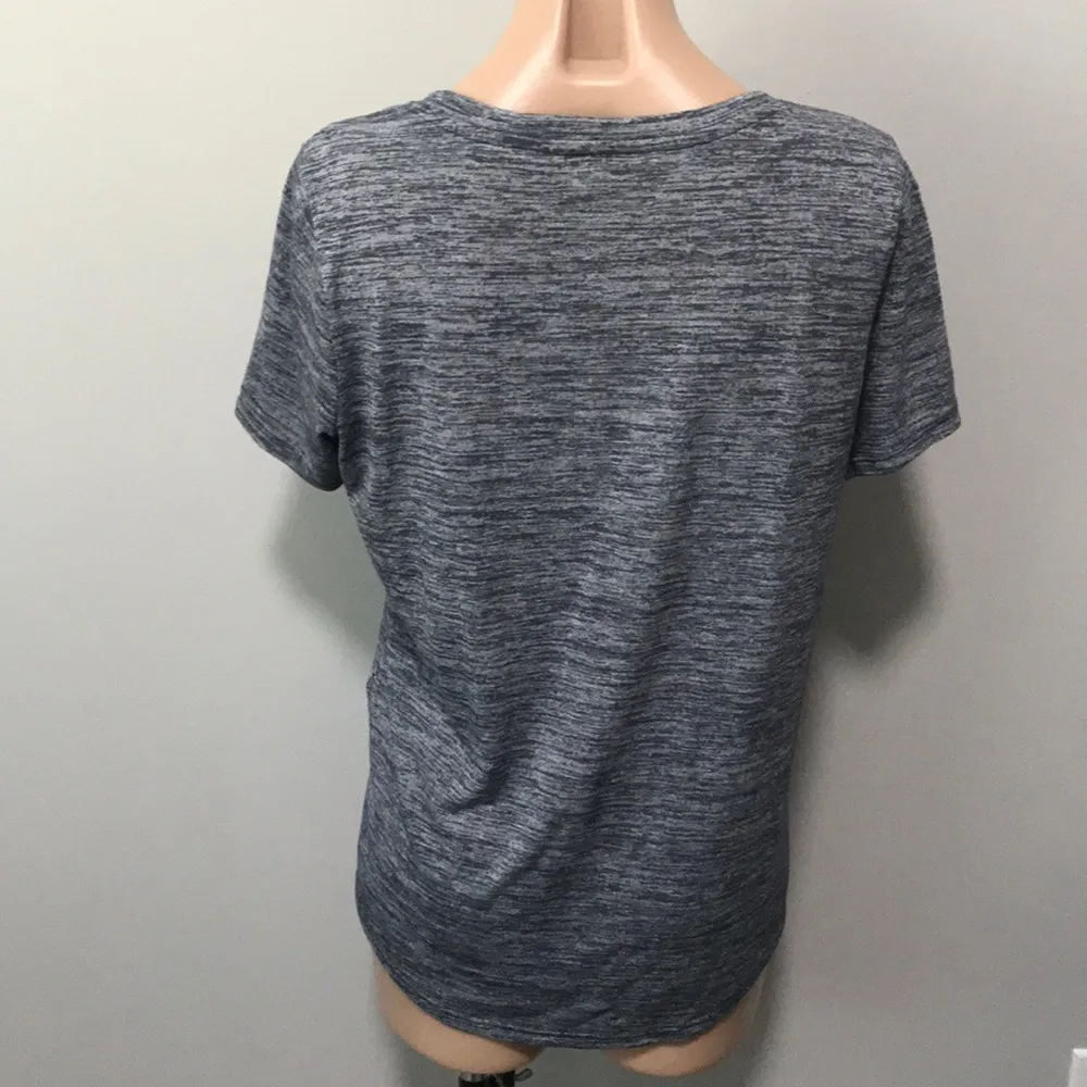 Athleta Breezy Heather Gray V-Neck T-shirt Medium - Image 4