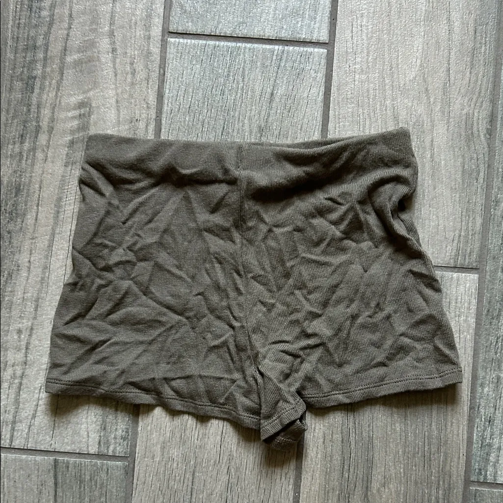 Reformation dark green Knit Shorts - Image 3