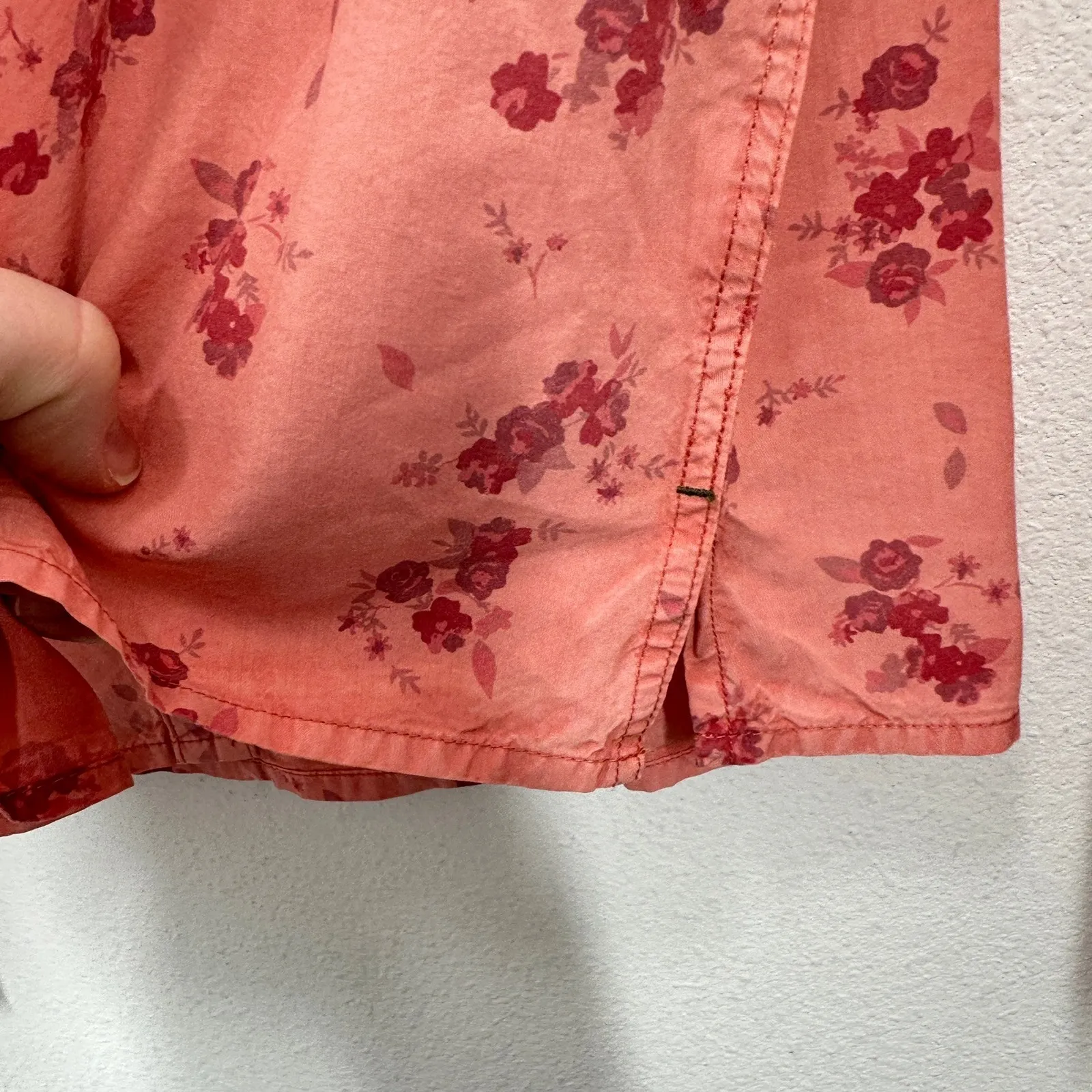 Sundance Coral Floral Button Up Shirt Women's Size M 100% Lyocell Long Sleeve - Image 8