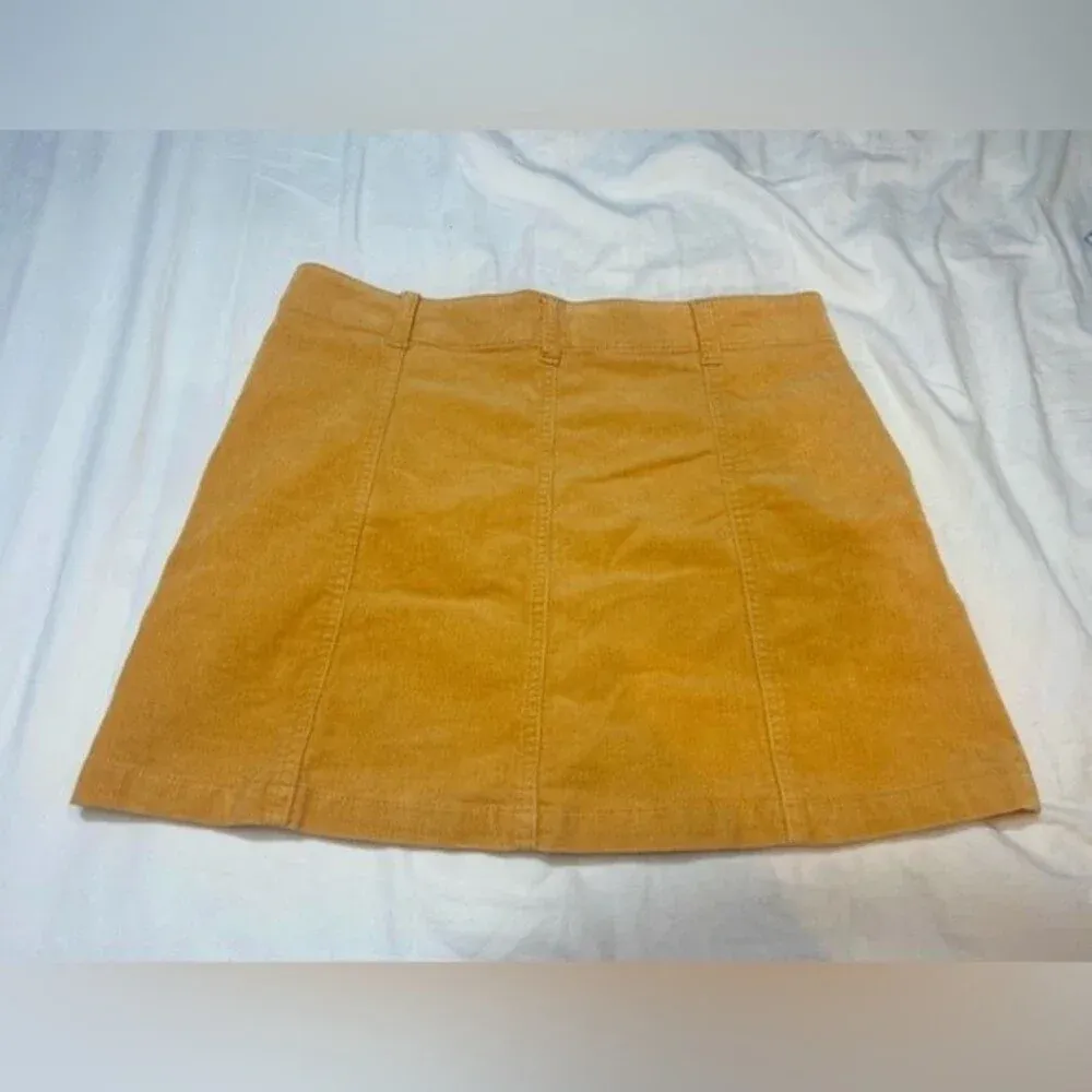 Forever‎ 21 button down skirt size 31 / 12 - Image 4