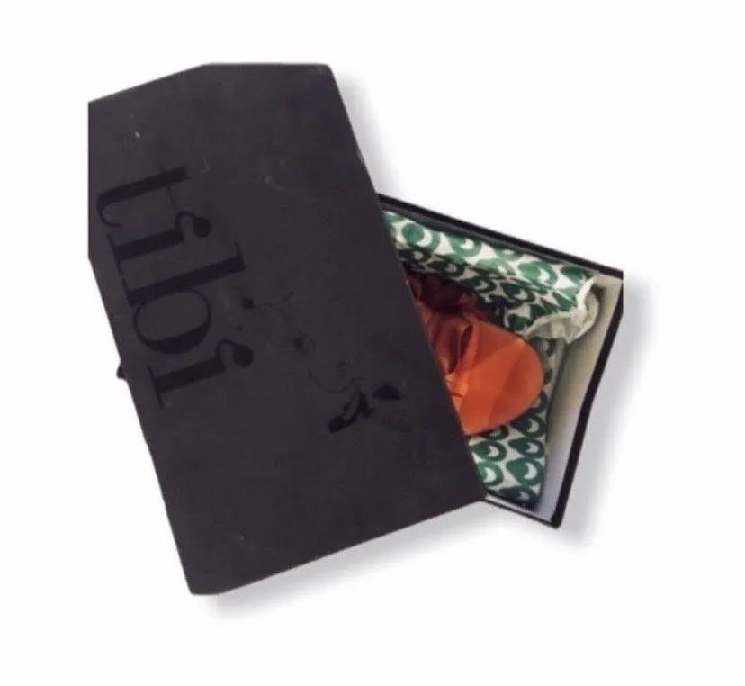 pink suade bow sandals with box - Image 4