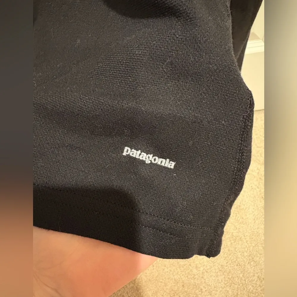 Patagonia Base Layer Black Zipup - Image 3