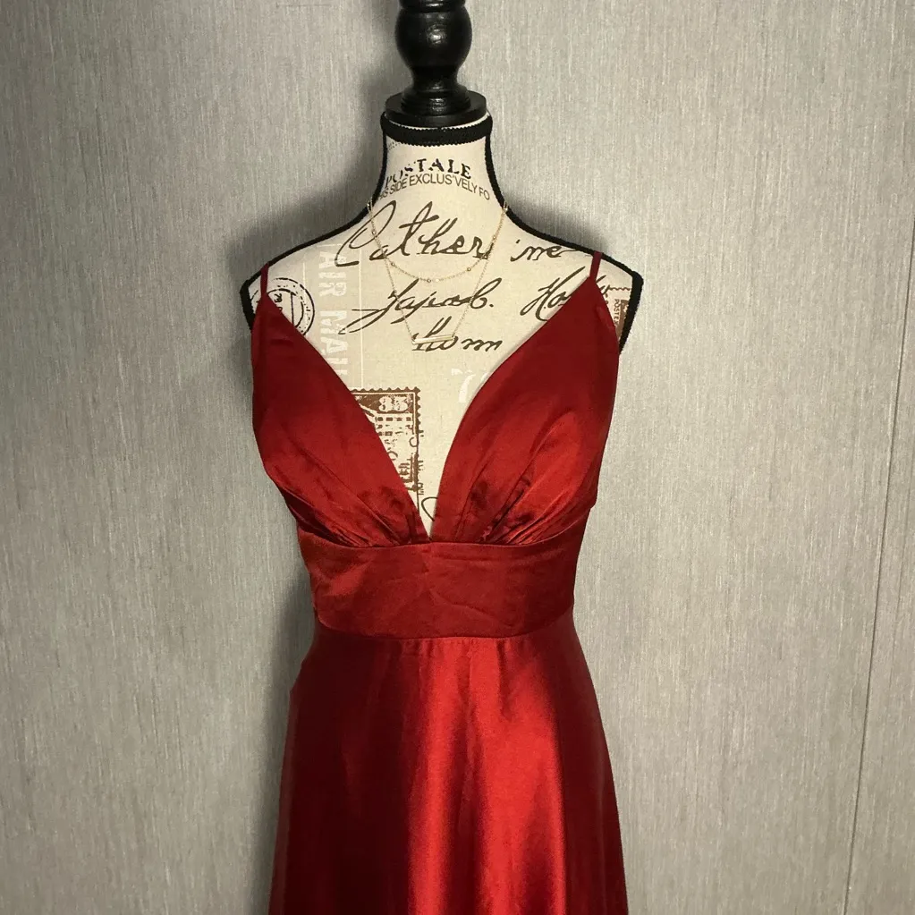 JJ’s House Elegant Red Evening Gown Size 16 - Image 3