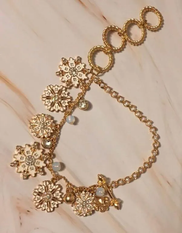 Snowflake Charm Bracelet Gold - Image 7