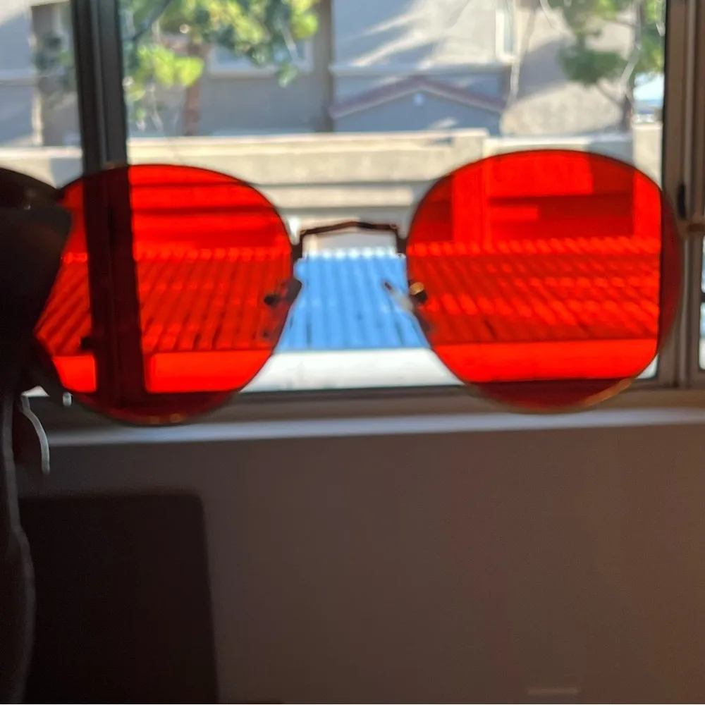 Orange Lens Sunglasses, fashion sunnies, gold tone metallic frame, EUC - Image 5