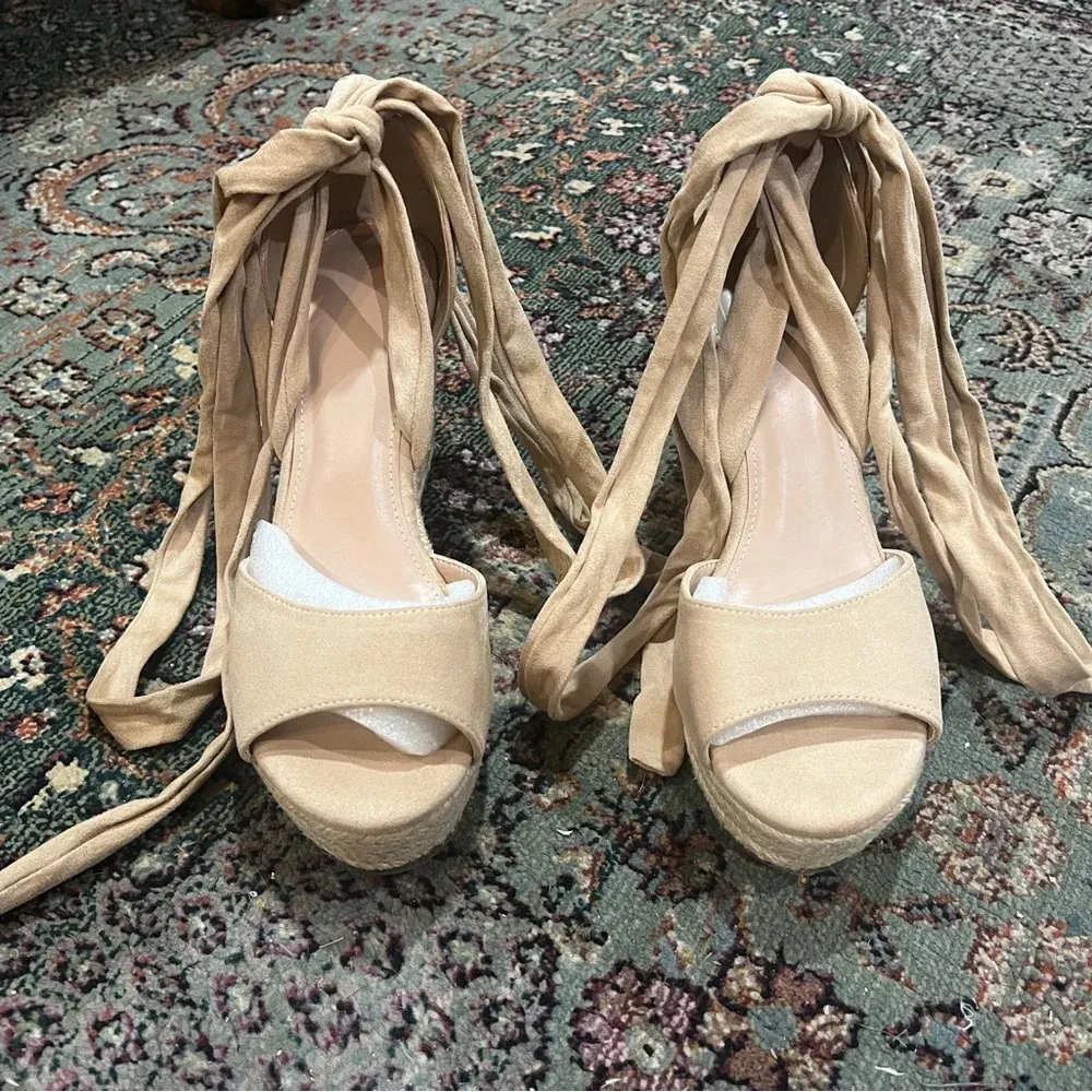 FINAL PRICE Brand New ZBY Wedges Tan Size 9 - Image 4