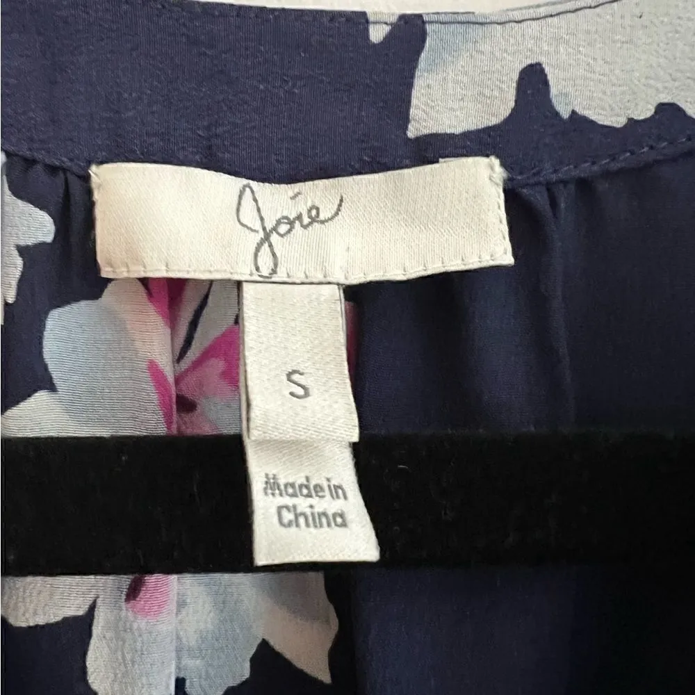 Joie 100% Silk Navy Blue Floral Print "Senia Aruba" Tank Top Size Small! - Image 3