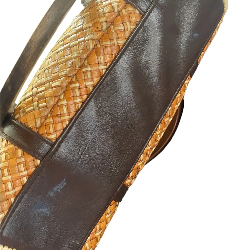 Beach Bag Woven in Straw wooden handles - Image 4