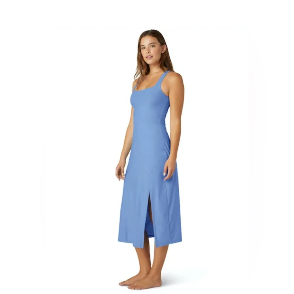Beyond Yoga Featherweight Getaway Dress Size Large in Flower Blue Heather - Image 2