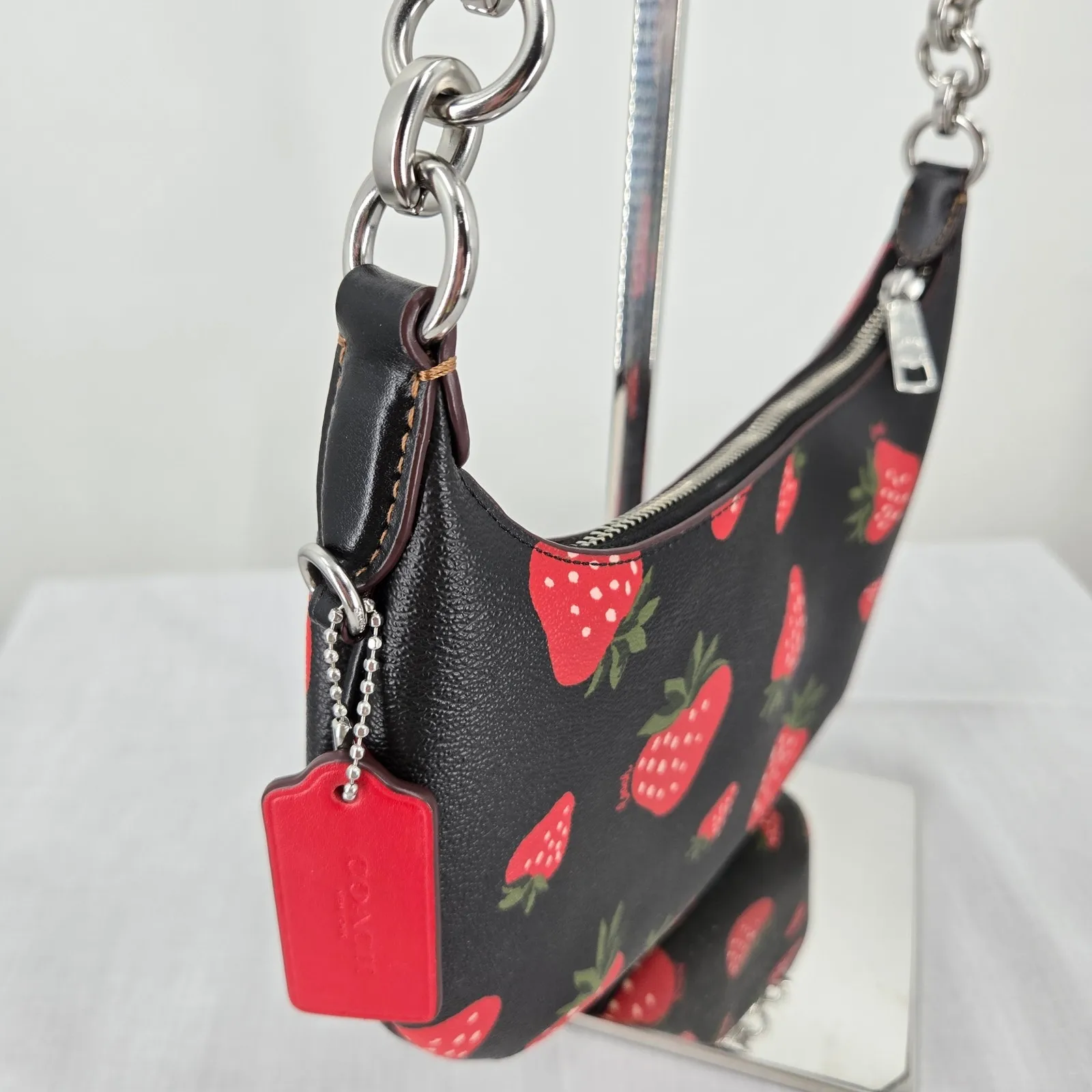 Coach Payton Small Hobo with Wild Strawberry Print CH330 - Image 5