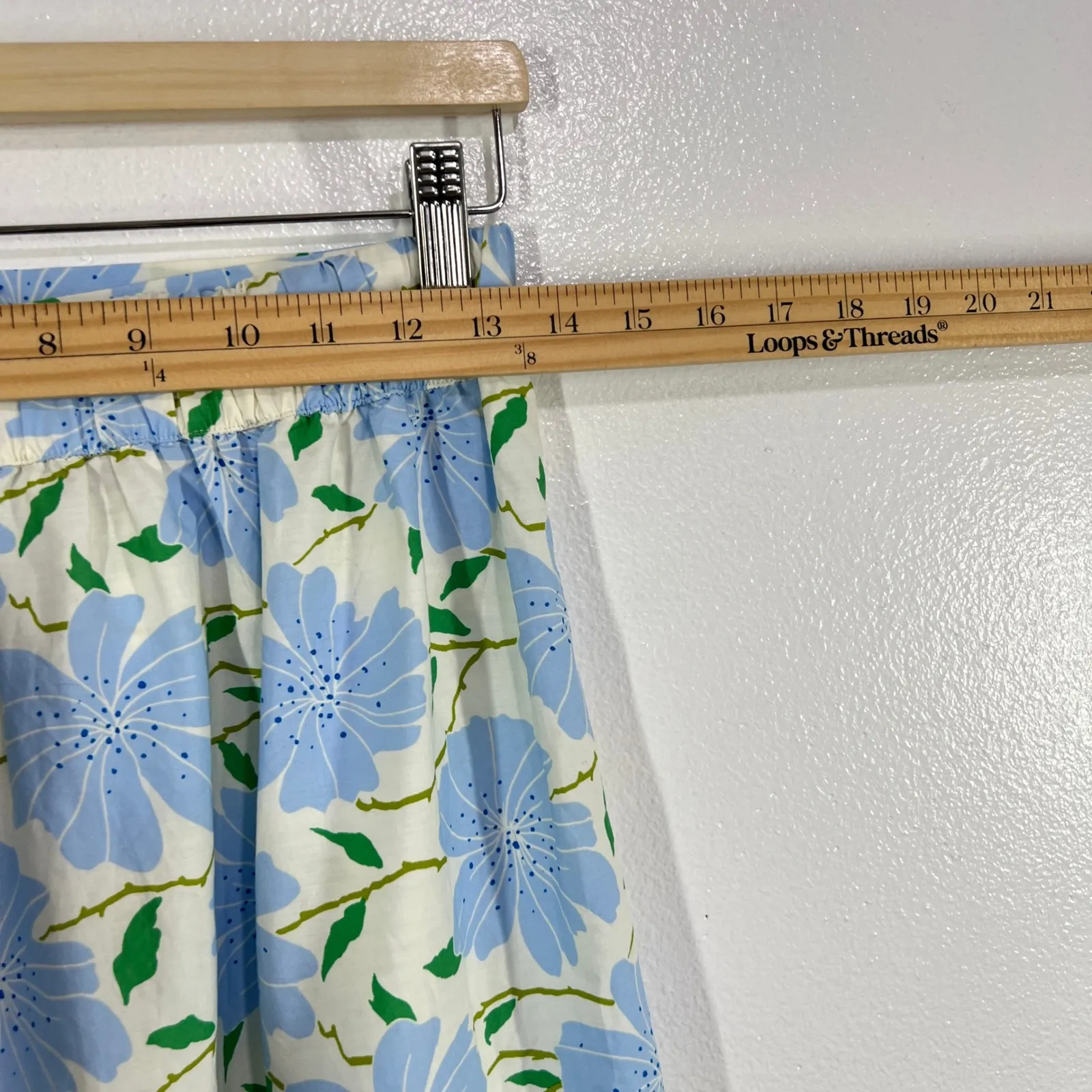 Who What Wear Blue Floral Wrap Maxi Skirt‎ XS Cotton Tiered Lightweight Summer - Image 6