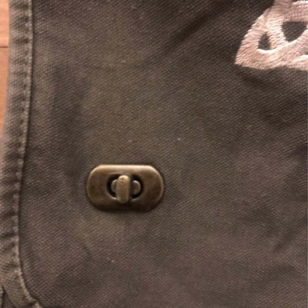 Irish knot green crossbody Long adjustable strap - Image 8