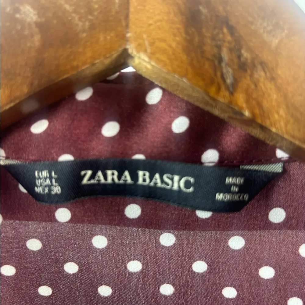 Zara L Babydoll Polka Dot Button Front Tunic Top in Burgundy - Image 7