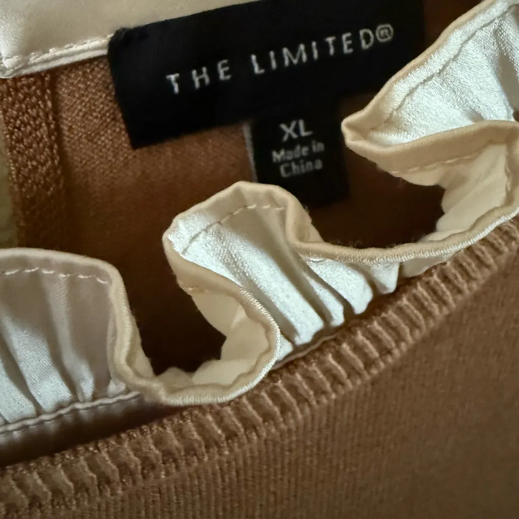 The Limited Brown and Cream Layered Light Sweater Scalloped Ribbed Mock Neck - Image 2