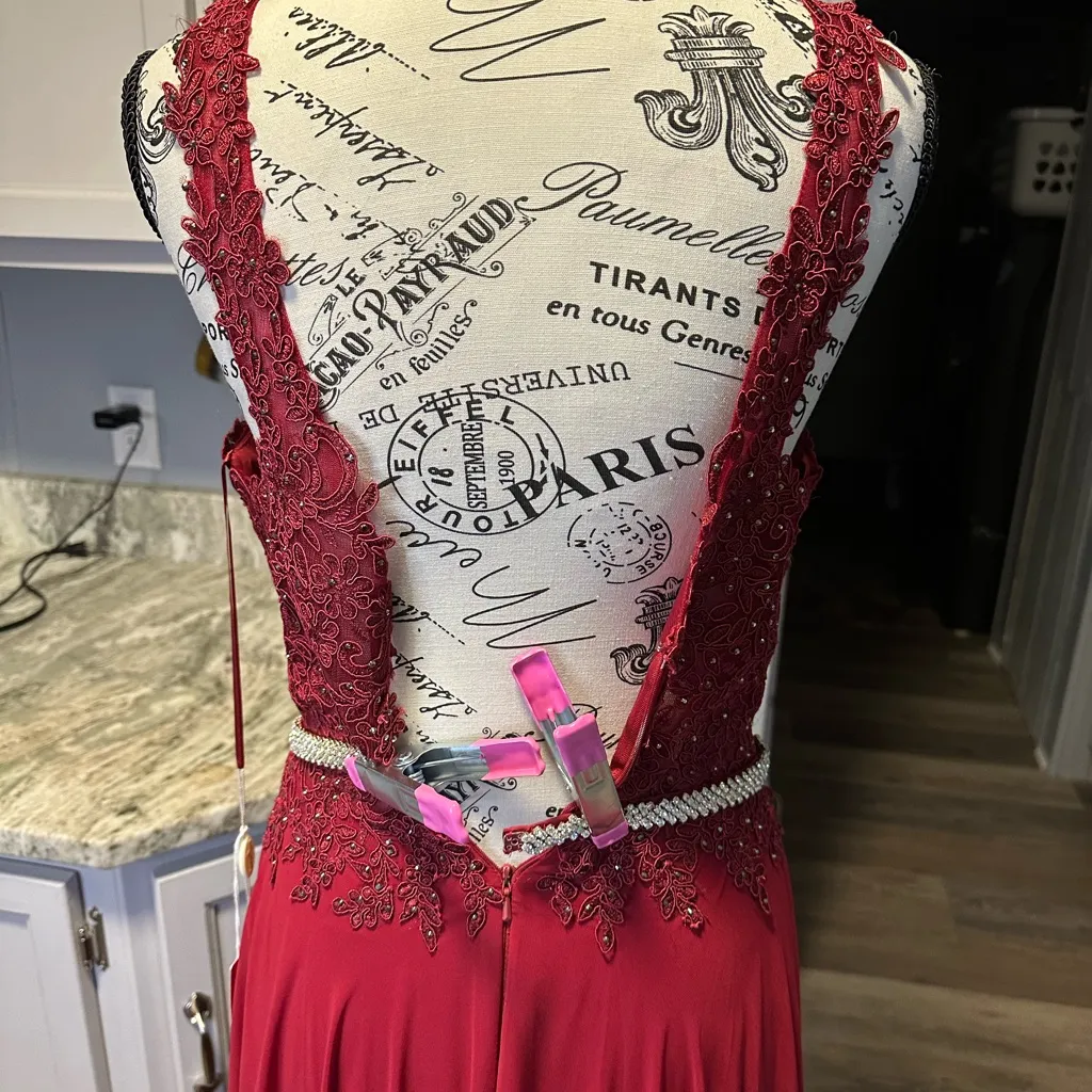 Dancing Queen Burgundy Lace Prom Dress - Image 4