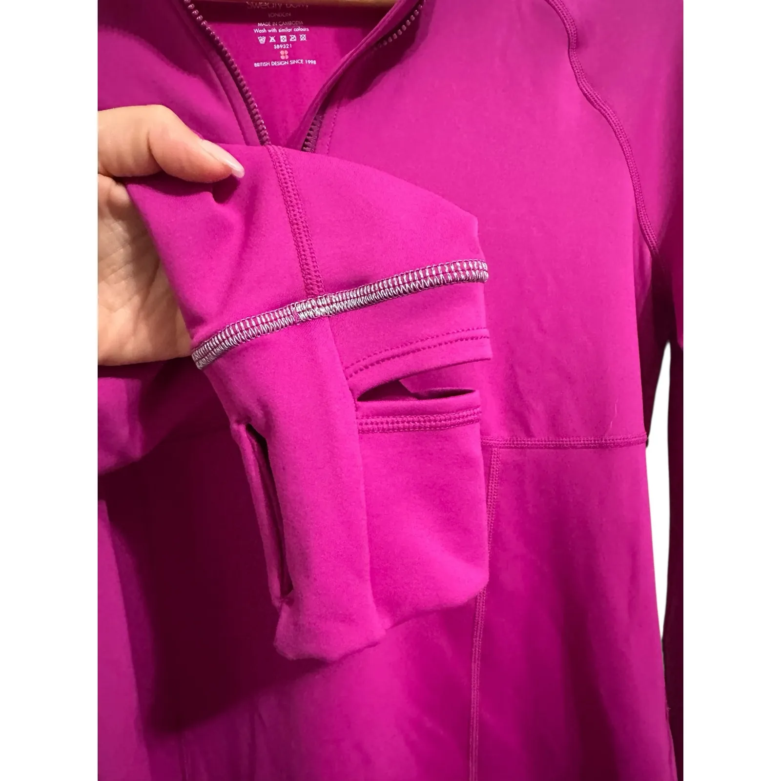 SWEATY BETTY Pro Run Half Zip Base Layer Top magenta fusion purple Size Medium - Image 4