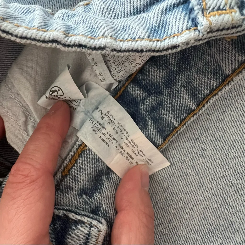 Zara light wash mom fit‎ jeans shorts longer inseam - Image 9