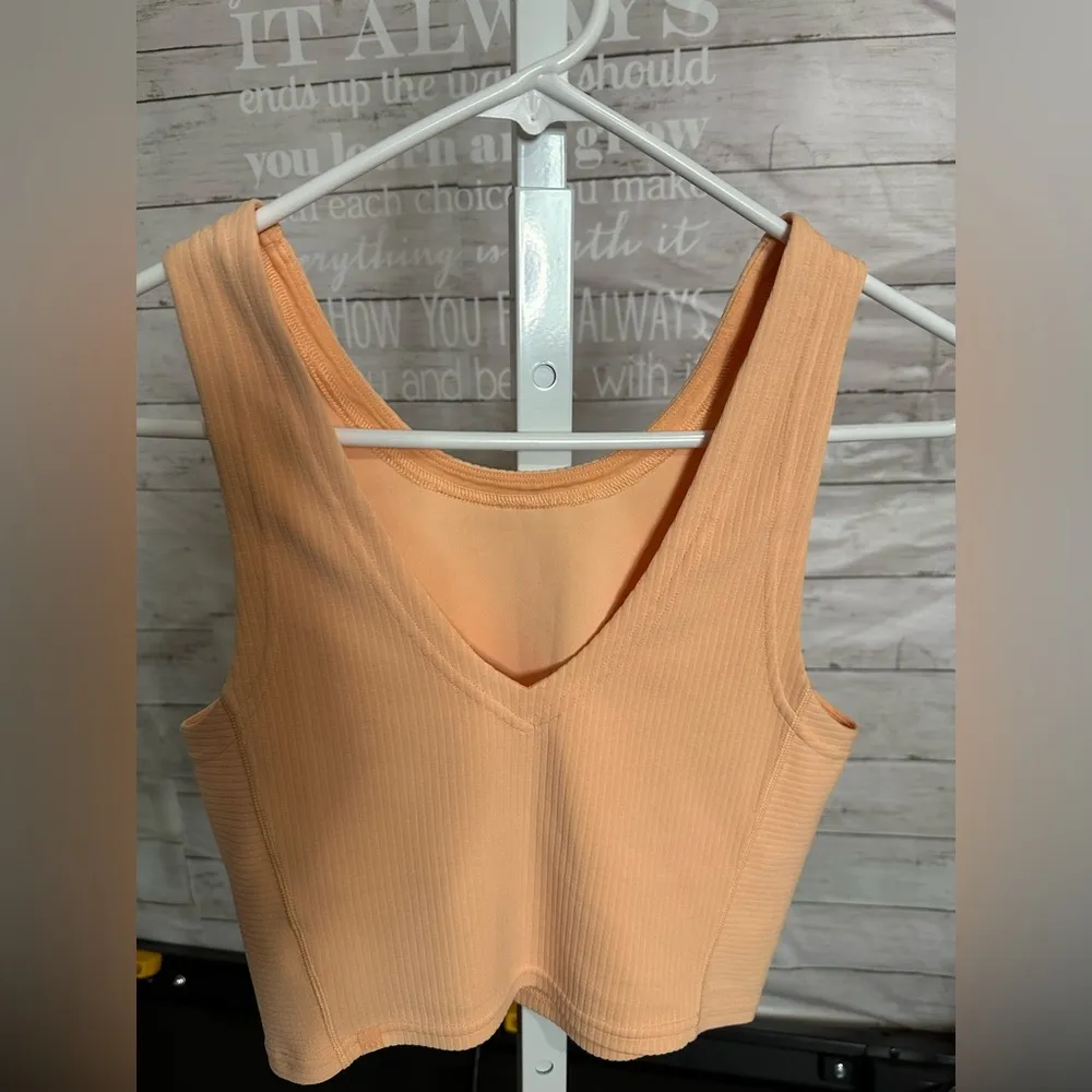 Lululemon Ribbed Softstreme cropped tank top. peach Bellini. Size 8. - Image 6