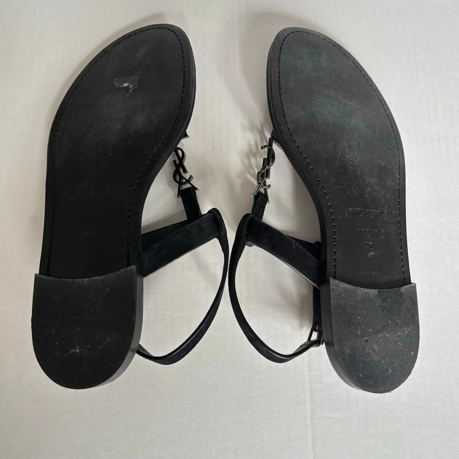 Saint Laurent Cassandra YSL Studded T-Strap Leather Flat Sandals Black Size 42 - Image 3