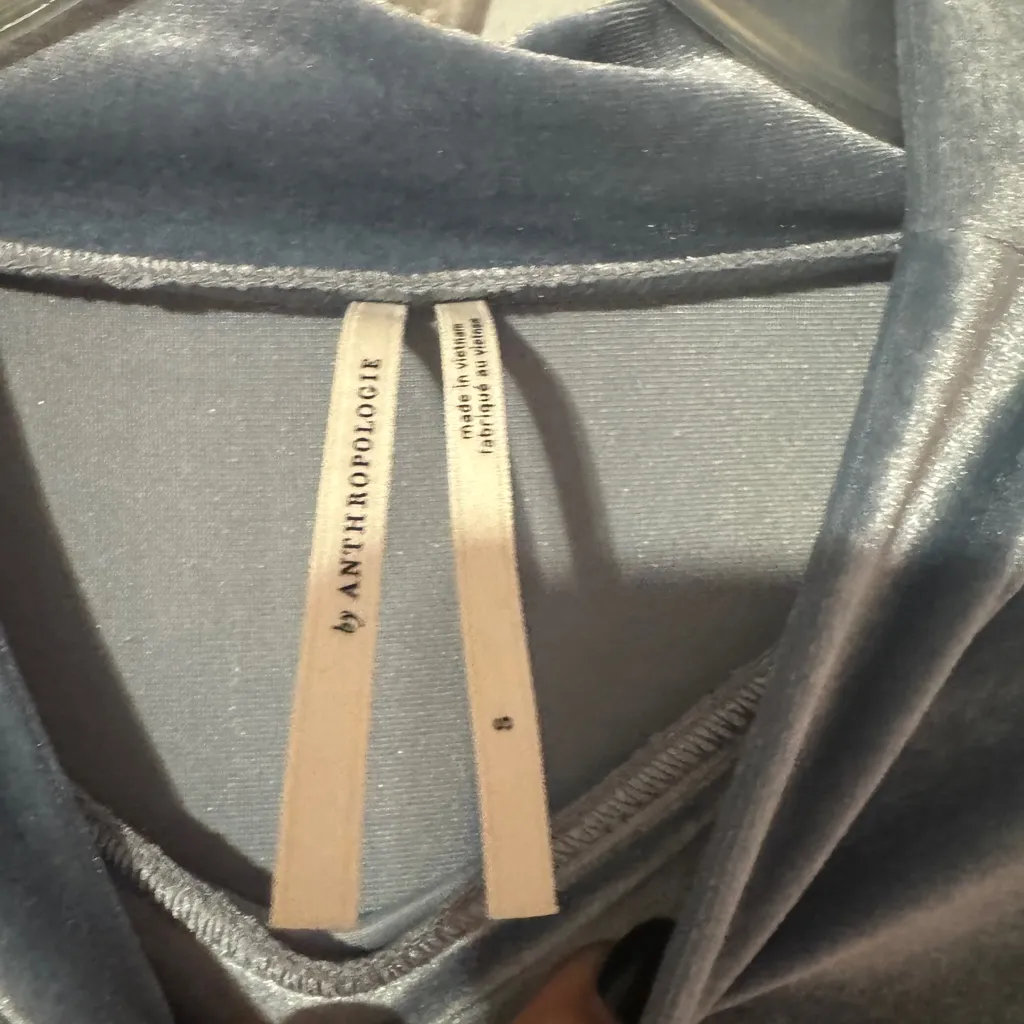 Anthropologie Krisha Velvet Mock Neck Shimmering Short Sleeve Top size Small - Image 4