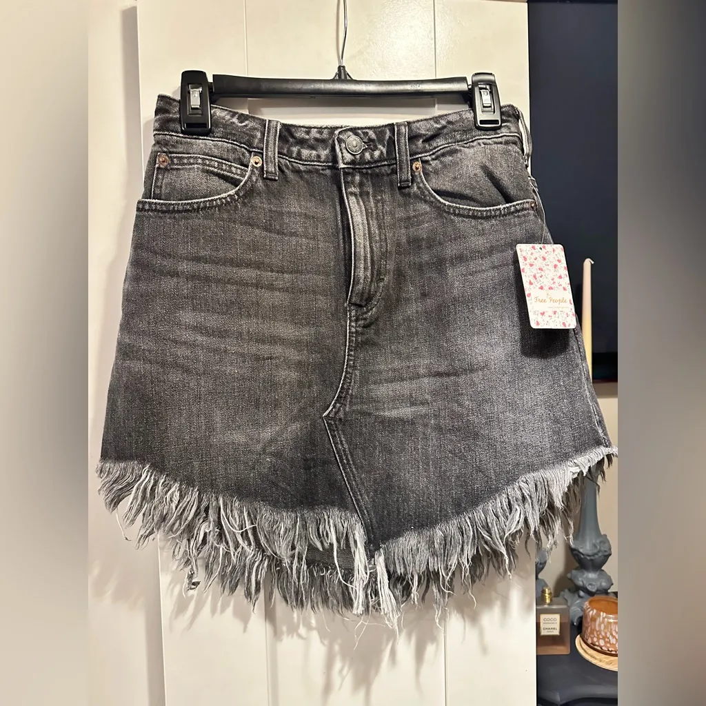 NWT Free People We The Free Bailey Black Denim Skirt Frayed Hem - Image 7