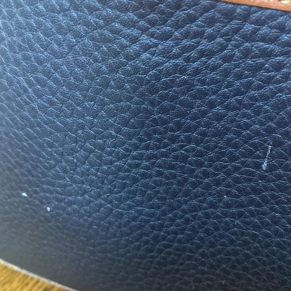 Dooney & Bourke Vintage  purse - Image 15