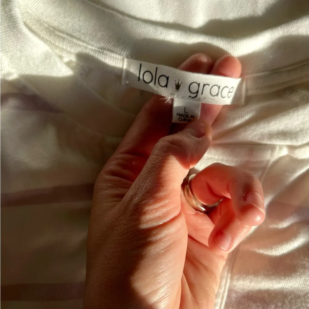 The most comfy top!White with light purple stripes. Size large - Image 2