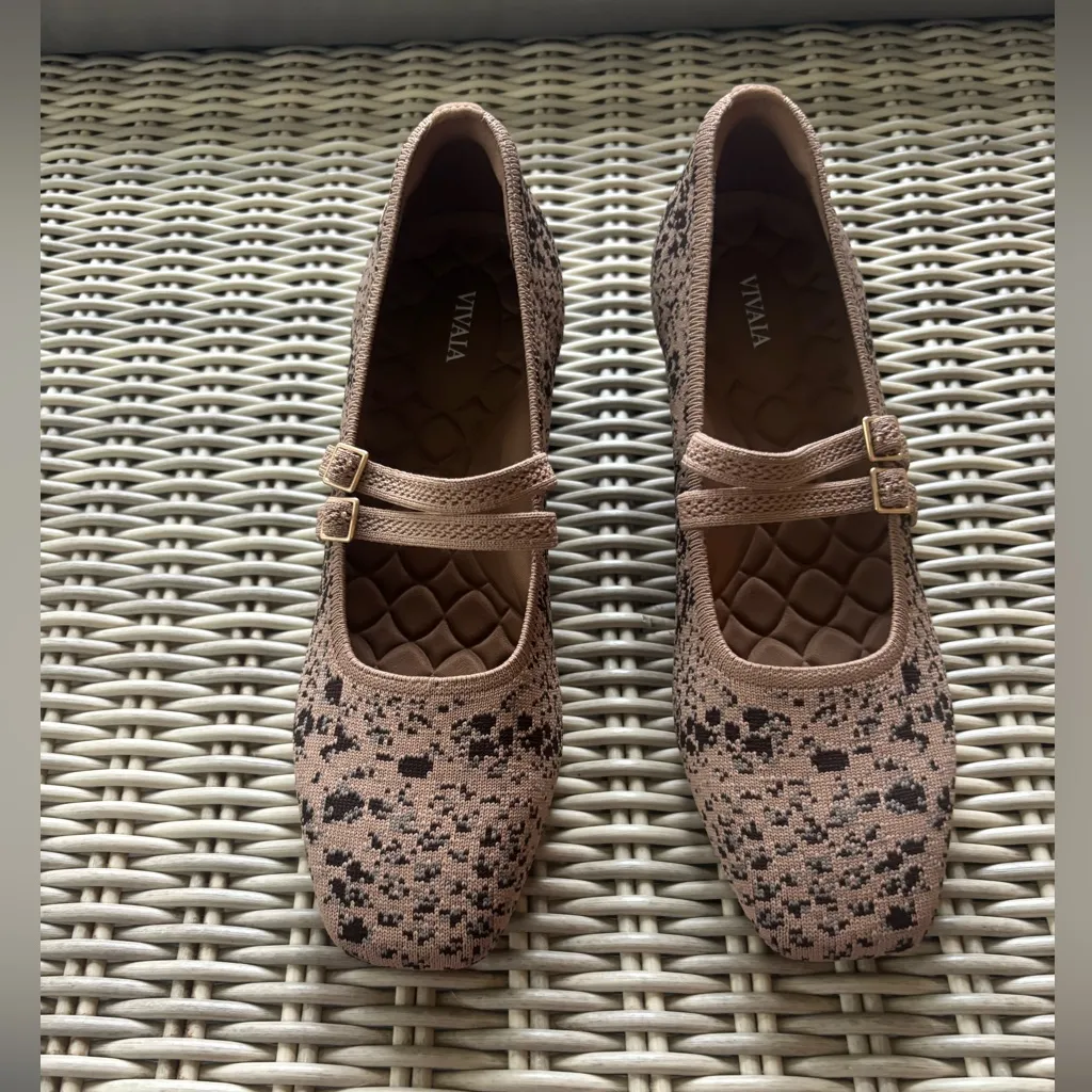 Vivaia Melody Square‎ Toe Pro Mary Jane Brown Snake Print Heels 42 classic chic Size 10.5 - Image 4