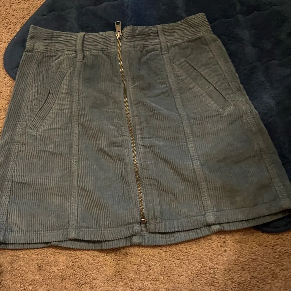 american eagle corduroy mini skirt 00 - Image 3