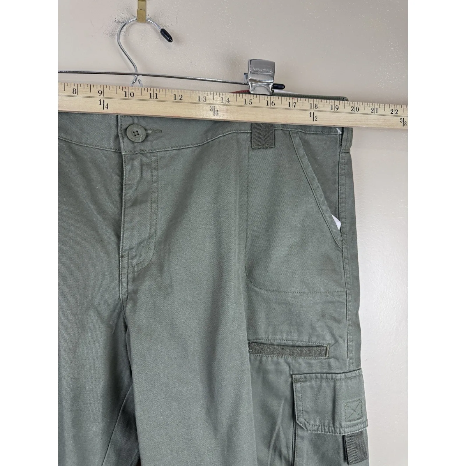 Dickies Women’s Relaxed Fit Cargo Shorts Green Size 18 NWT - Image 11