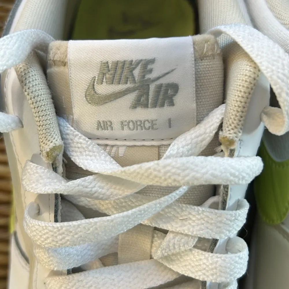 AIR FORCE 1 SHADOW SNEAKER IN WHITE/ LEMON/ GREY - Image 3