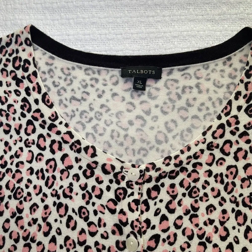 XL Talbots Pink and Black Cheetah Print Short-Sleeve Cardigan - Image 4