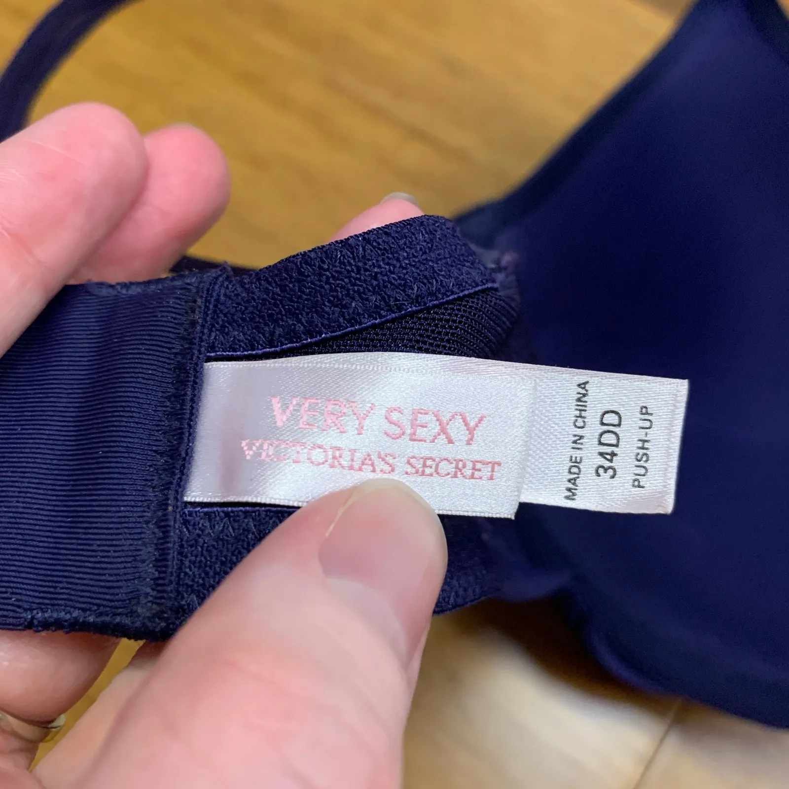 Victoria's Secret Very Sexy Push Up Bra Navy Blue Size 34DD Satin Y2K Underwire - Image 4
