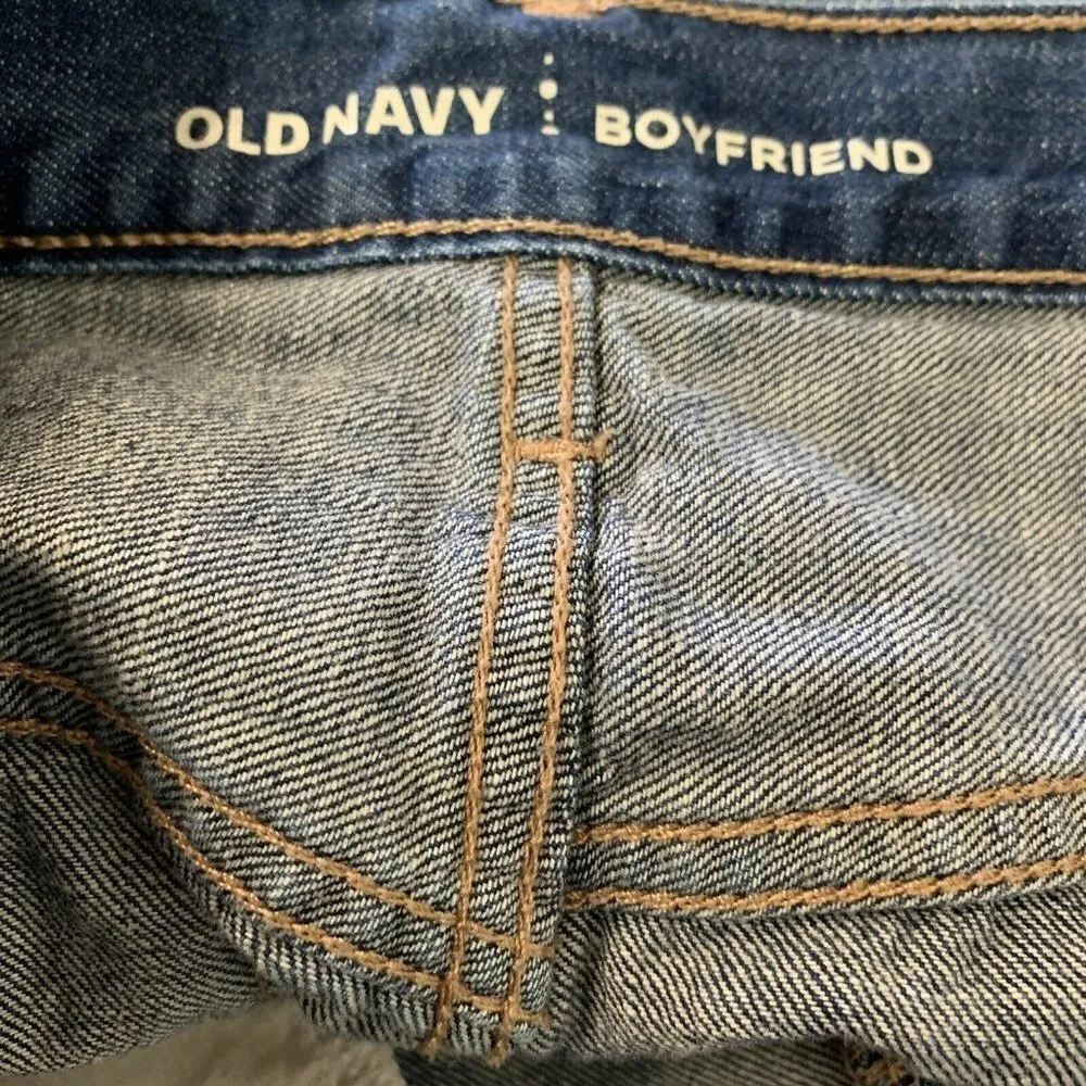 Old Navy Blue Denim Boyfriend Distressed Shorts - Image 3
