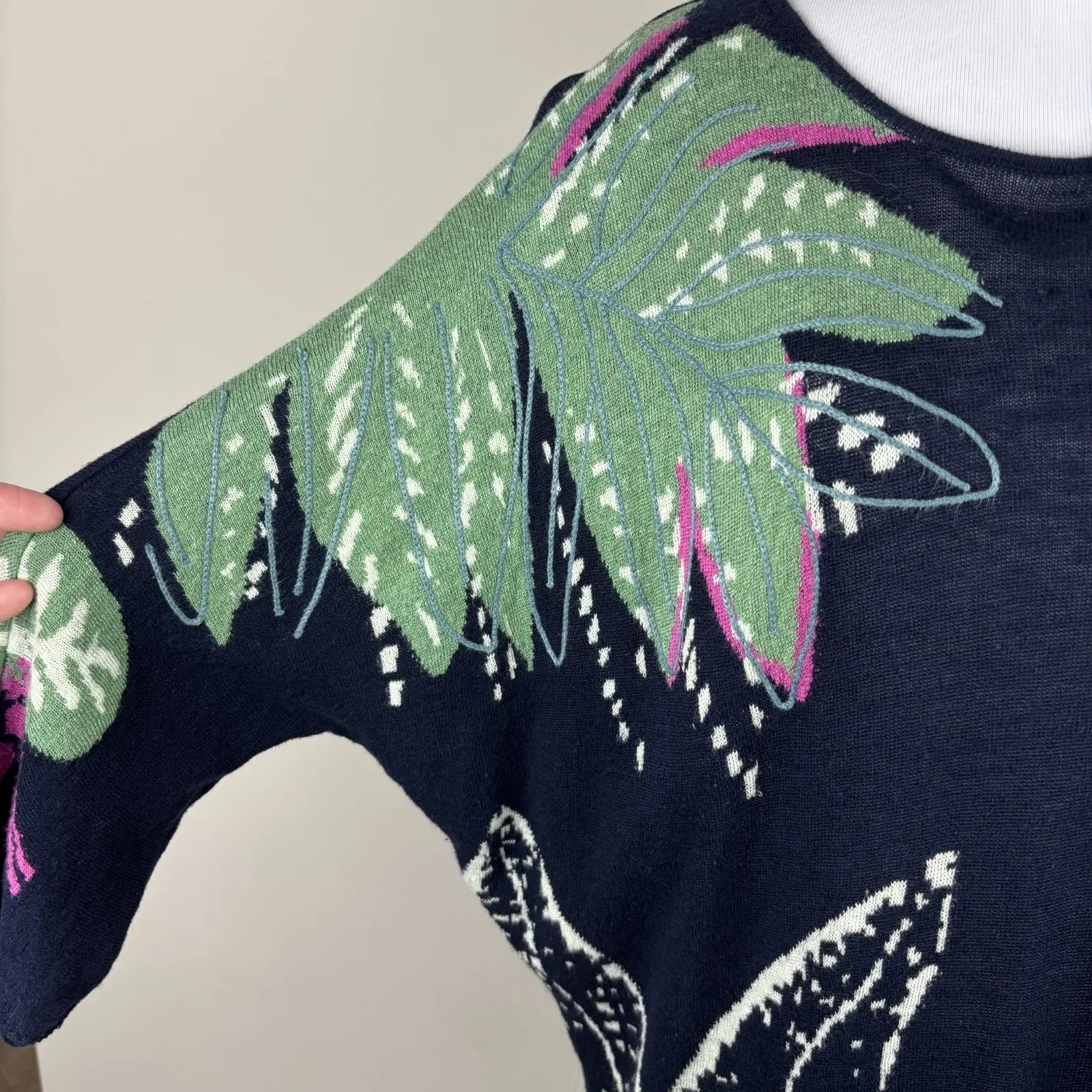 Nic + Zoe Sweater Top Women Large Navy Blue Floral Dolman Linen Blend 3/4 Sleeve - Image 3