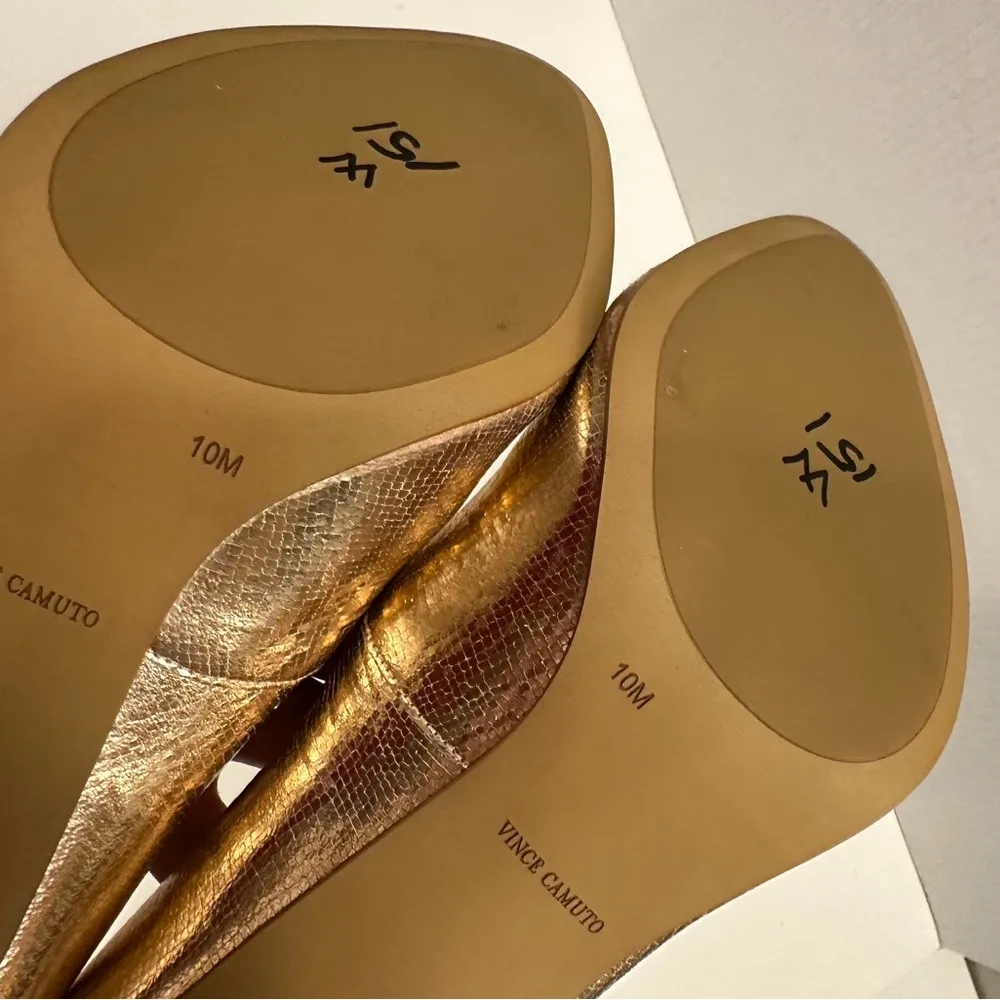 Vince Camuto VC-DESIMMY Pump in Metallic Gold Size 10M - Image 9