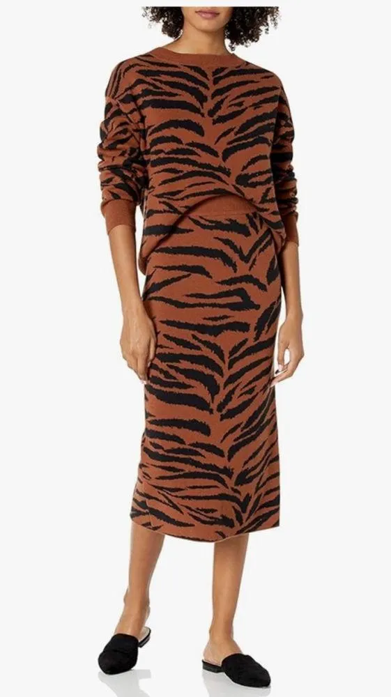 The Drop Iris 100% Cotton Knitted Midi Pencil Skirt Pull - Image 4