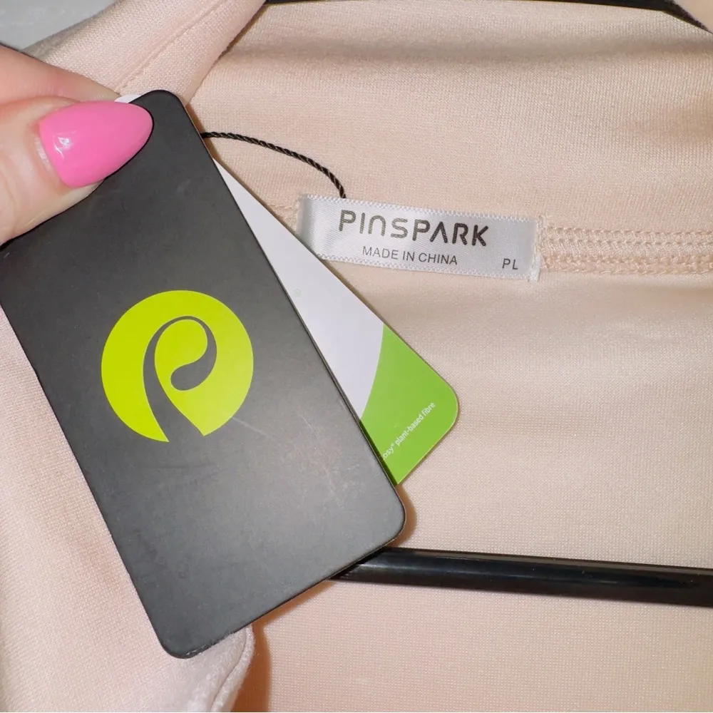 Pinspark NWT Women's Amazon Branded Light Pink Half-Zip Pullover size large - Image 6