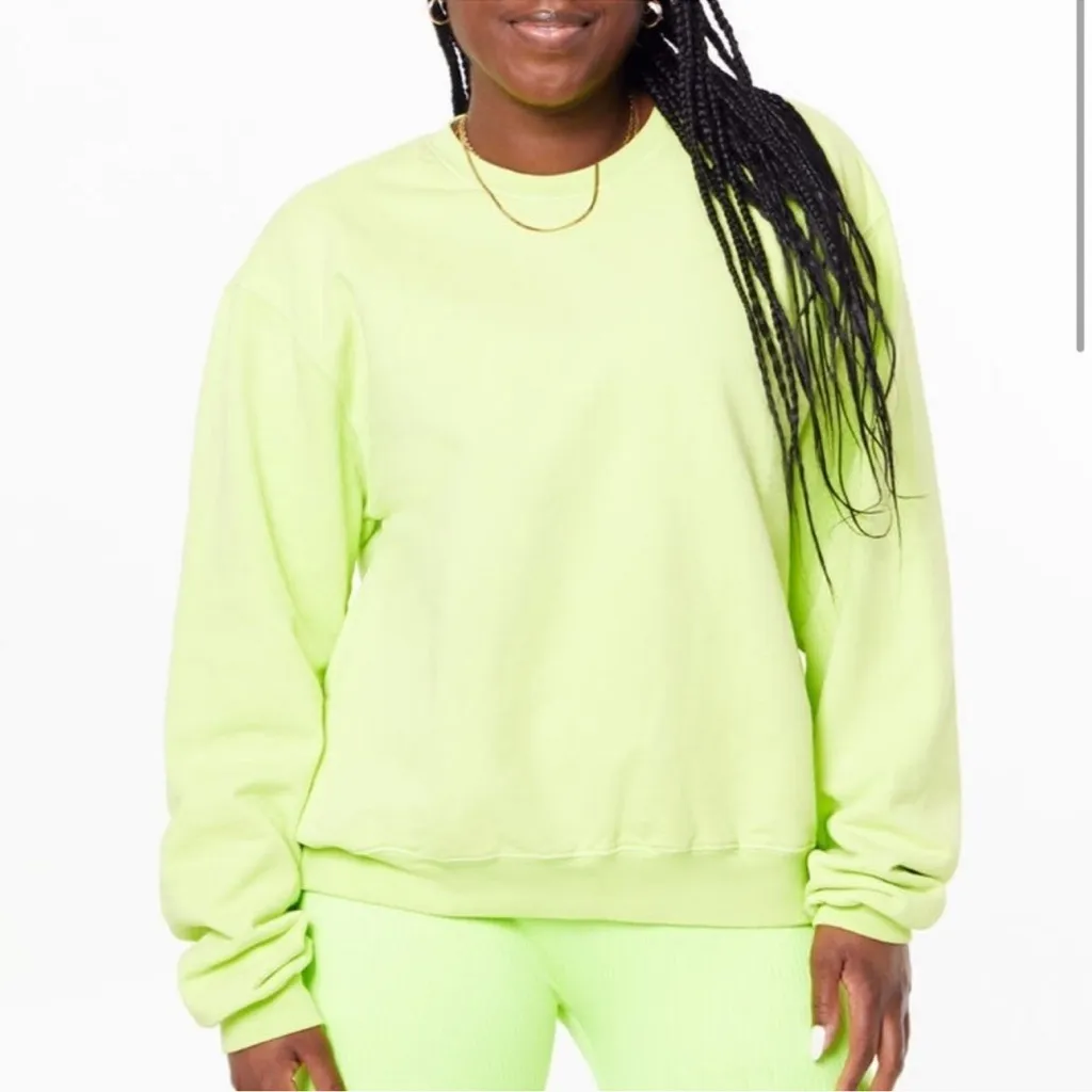 Good American Size L Boyfriend Crew Neck Sweatshirt in Electric Lime Neon Green - Image 13