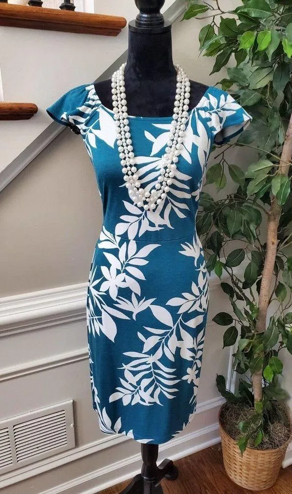 Old Navy Women's Blue Floral Rayon Round Neck Short Sleeve Knee Length Dress S - Image 10