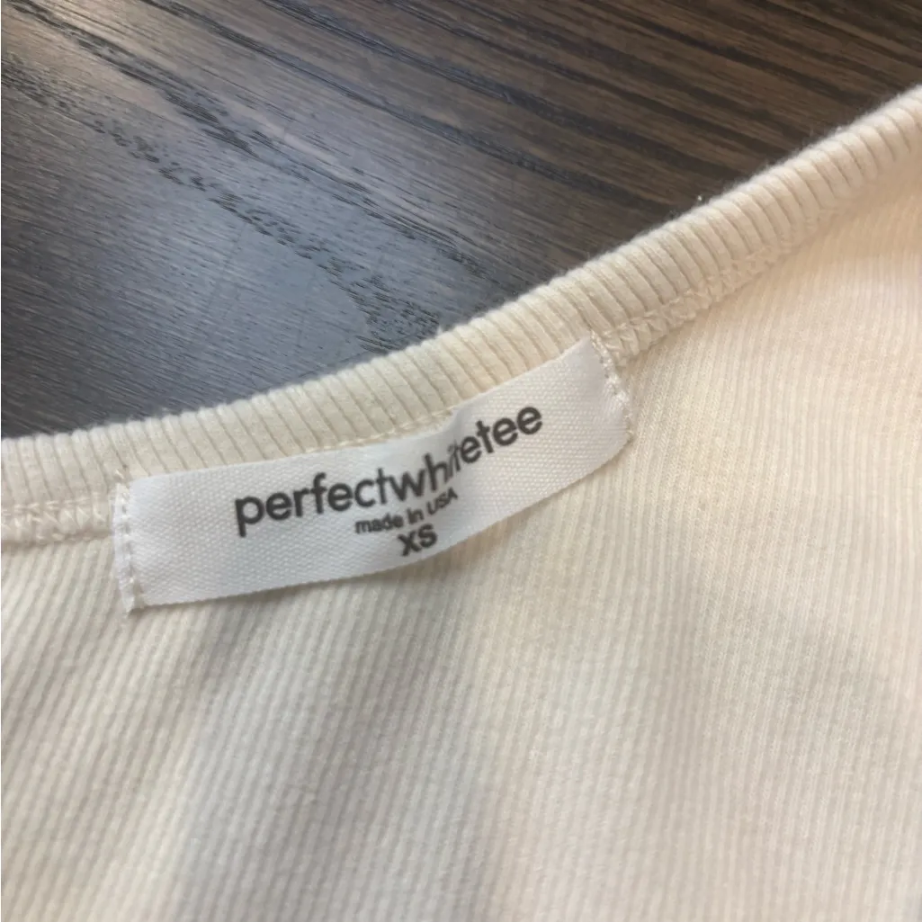 PERFECT WHITE TEE ONE Shoulder BLONDIE ON sugar NWT Size XS - Image 4