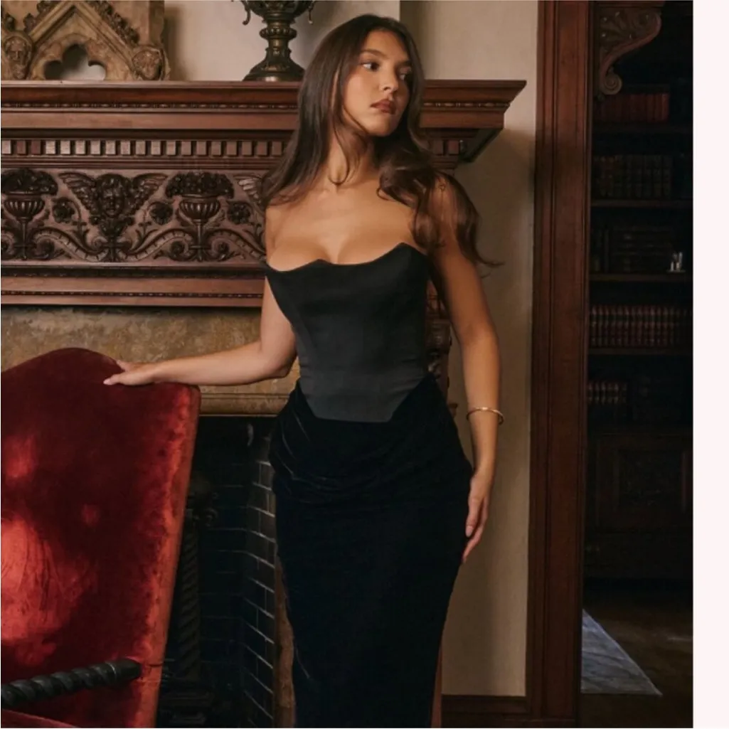 HOUSE OF CB XS A-C 'Persephone' Black Velvet Strapless Corset Maxi Dress NWOT‎ - Image 7