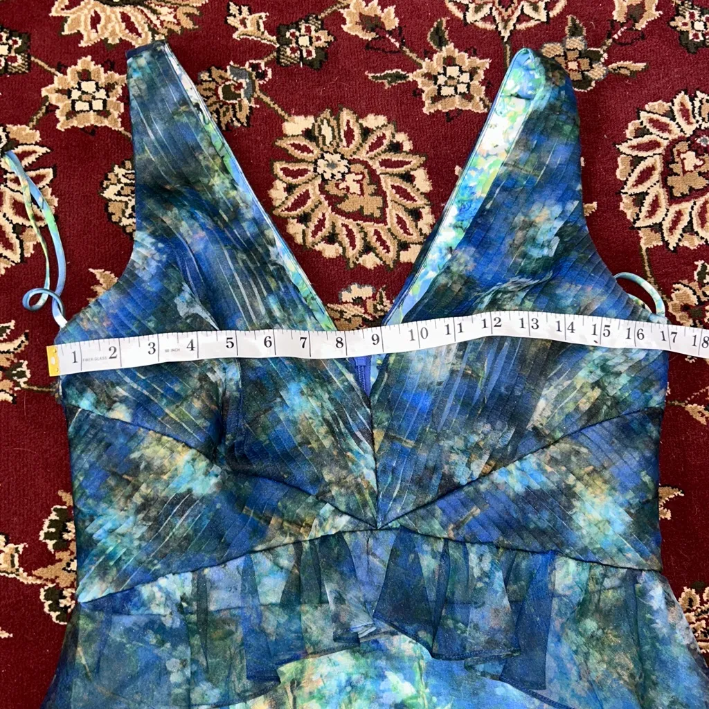 Theia Long Dress Floral Formal Flowy Size 8 HOCO wedding party event Empire‎ wst Blue Size L - Image 9