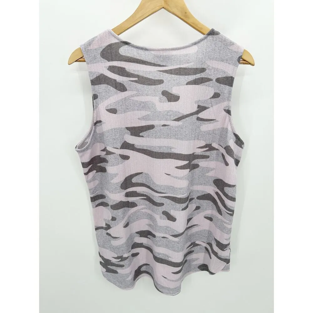 Lularoe Top Women LAGE Pink Purple Grey Camo Print V-Neck Front Zip Tank - Image 2