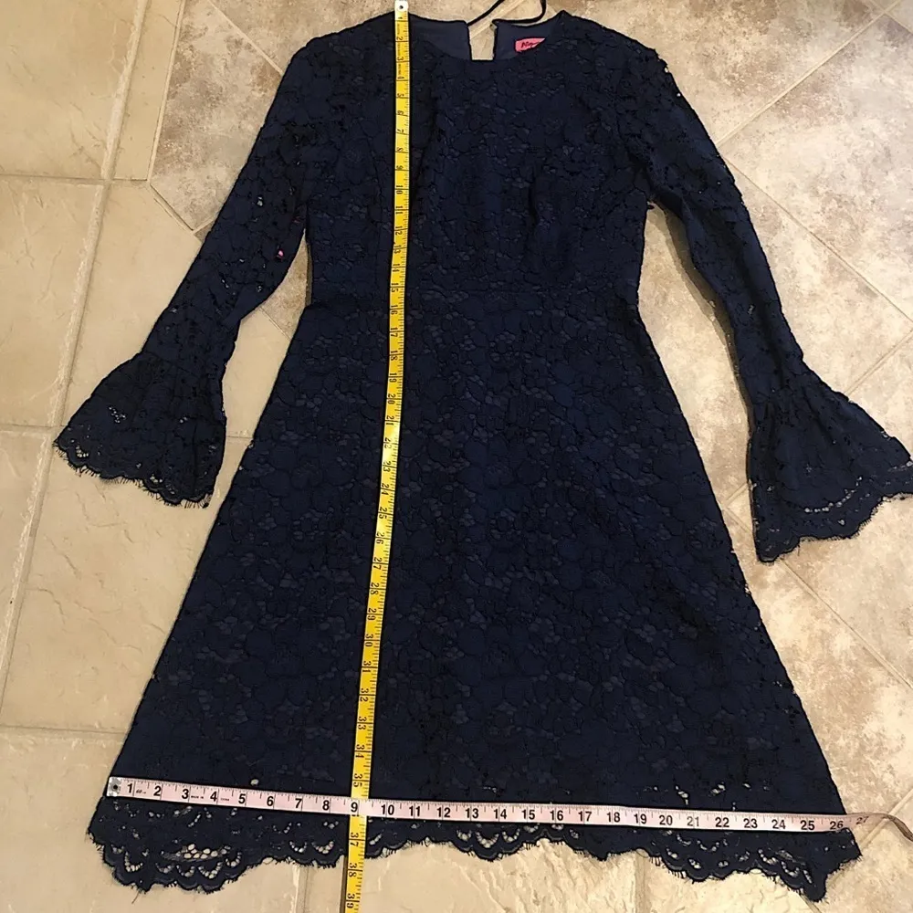 🆕 Betsey Johnson lace bell long sleeve mini dress 4 navy blue floral stretch - Image 5